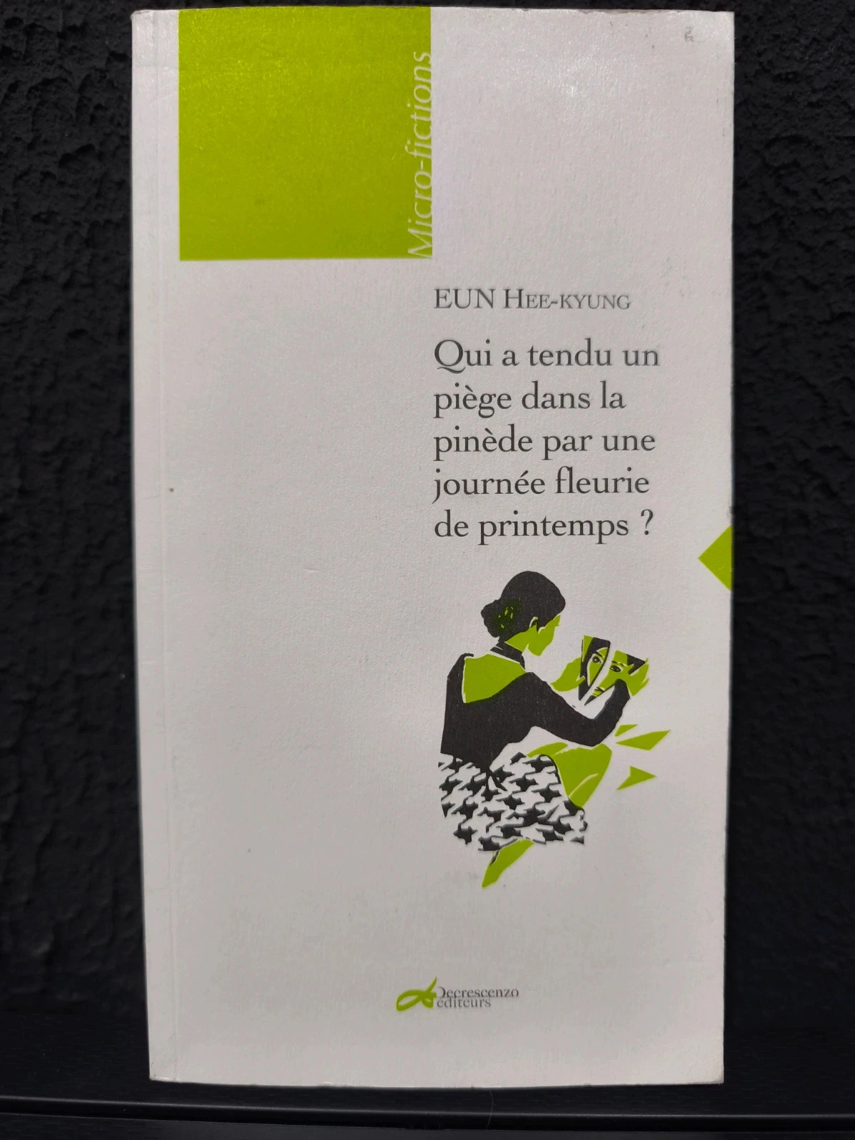 Qui a tendu un piège dans la pinède par une journée fleurie de printemps ?